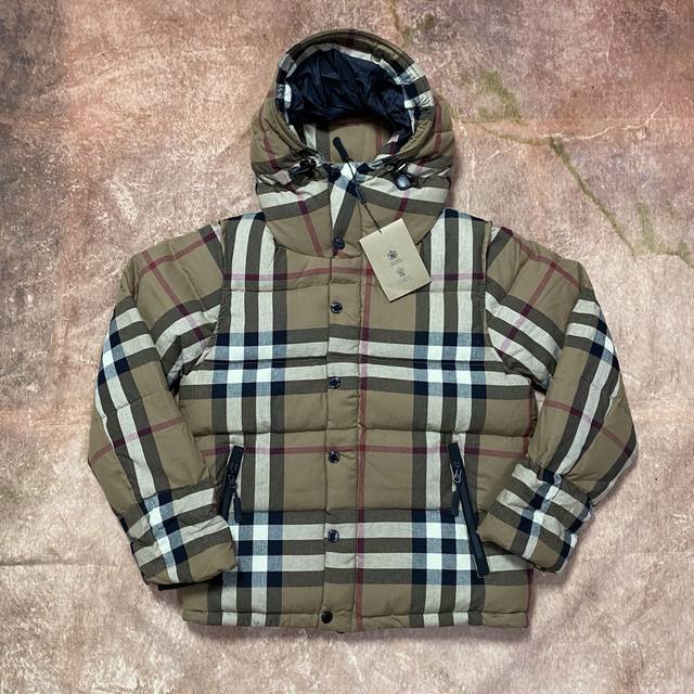 Bbr巴宝莉 顶级版本区别市场货 随意对比对版区别市面精修发货区别市场垃级货同图不同价为版本不同不要被外面同文案盗图党混发低价格p拿高奢图迷惑。收到一对比品质就