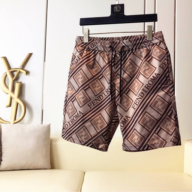 芬迪* Ss 春夏系列，专柜新款沙滩短裤。定制原版尼龙面料，顺滑柔软，舒适透气前后幅字母暗花，客供五金吊钟辅料、彰显品牌魅力。码数：M-5Xl