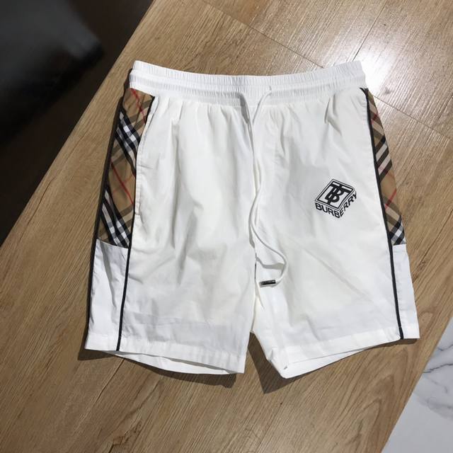 Bur Berry 巴宝莉 早春新款 官网走秀款 Lns网红爆款沙滩裤 满花5分沙滩裤 内带网纱里布 松身透气 居家旅游必备佳品 尺码:M-3Xl