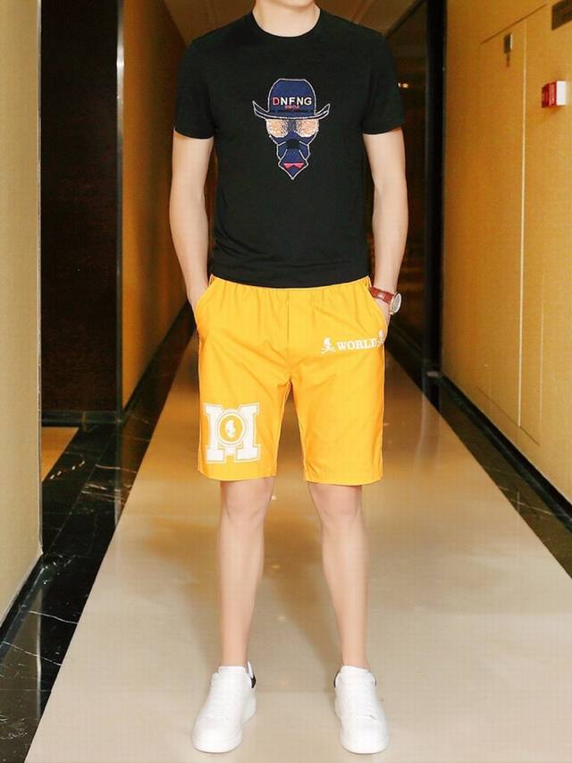 Mcqueen 麦昆 意大利夏季新款高级时装休闲短裤、专柜同款支持验货简约时尚，从容百搭，舒适清爽，百年奢侈品牌，英伦传统高贵的设计风格，尽显高贵气质赢取无数人