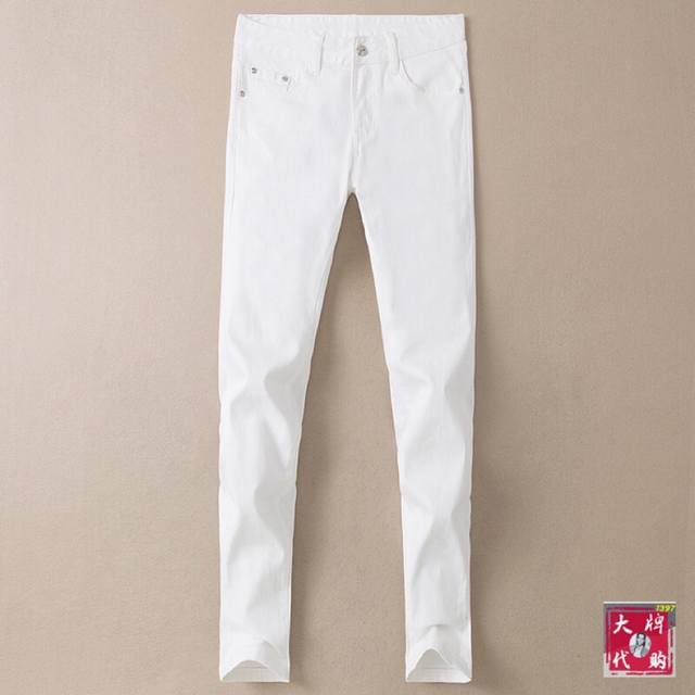 Burberry 巴宝莉 原单正品 2680官网最新款牛仔裤出入专卖店无压力 专柜热销款 品味与价值共享 身穿着非常舒适 低调不失奢华 穿出去非常有档次,裤型款