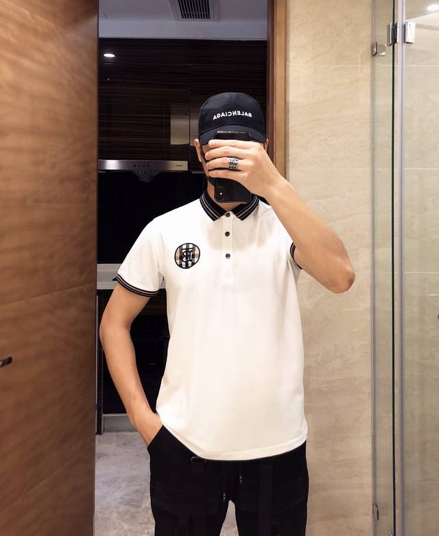 Burberry巴宝莉 春夏丝光珠地棉翻领短袖，重磅推出，高端品质，时尚潮流单品设计，贴身定制，独特刺绣图案。细节上彰显品牌的高级感，遵循原版开发版型一致码数: