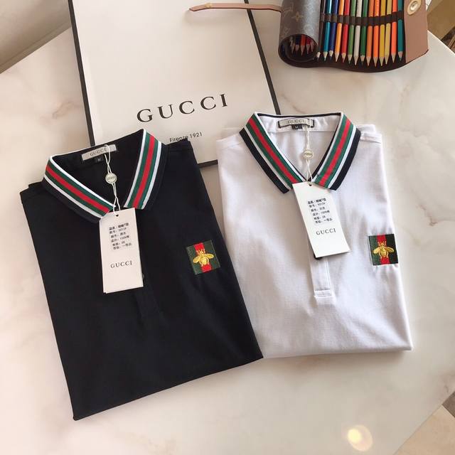 顶级品质.真心推荐 古。奇 夏最新款，专柜爆款推荐，双丝光棉面料！丝滑透气！款式百搭，面料手感极佳，车工走线整齐、做工无可挑剔，上身超级帅气！48-56 M-3