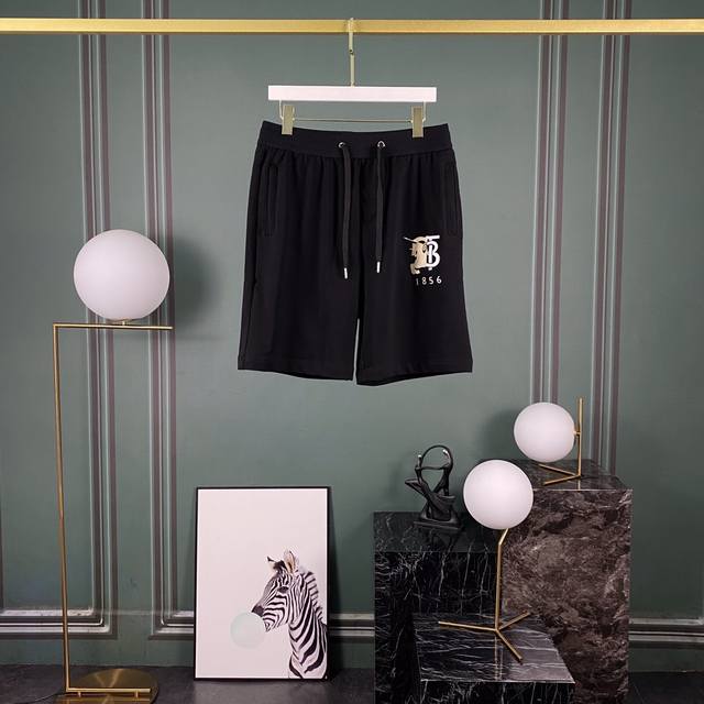 Bbr 20 早春新款 1856＂Tb＂战马刺绣Logo 休闲短裤 原版面料 高密度刺绣工艺 细节完美 男女同款 黑白2色 码数：Mlxlxxl