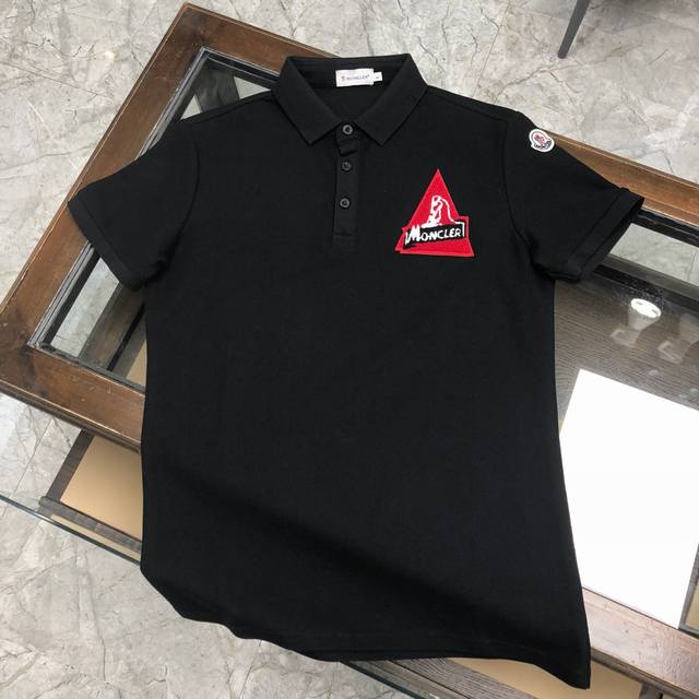 现货代发 M*Oncler 蒙口 Ss春夏系列最新专柜款男士polo衫 反领短袖T恤！全新进口珠地双丝光面料 手感舒适透气，立体剪裁上身效果极佳，型男必备单品！