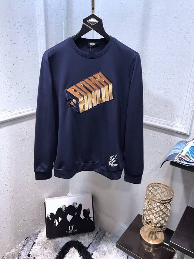 芬迪 F*Endi Ss专柜在售爆款走秀款 限量款外贸公司订单 原厂 原标 原洗水麦 进口卫衣面料 密度、克重全部达标、Zp对比正版。 超个性萌哒哒小怪兽手感细