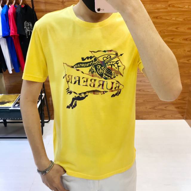 M-4Xl 最大可穿210斤 巴宝莉 春夏最新款男士短袖T恤 官网同步 高端品质 爆款 潮流时尚定制欧洲进口双丝光棉面料 手感柔软细腻 穿着亲肤舒适 超重工 印