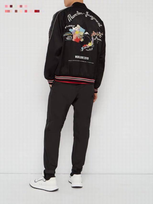 春款萌口 G476 Mo*Cler 再掀运动热潮 诠释无拘设计 新一季家庭成员户外装 20年 早春系列 高级成衣系列 经典飞行员夹克 棒球款 贸易公司出口国外订