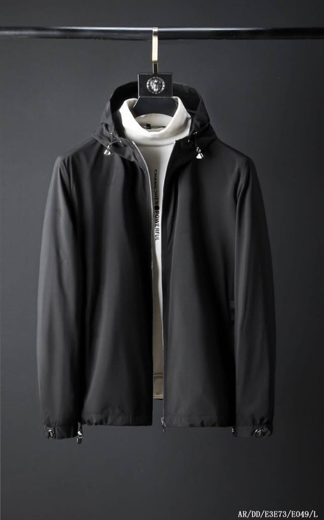 春款永恒不变经典 Ea7 阿玛尼E049 Amani 高级定制 专柜一推出 我们也同步上新 超级重磅限量发售 广州太古汇售价9150+ 无差异 每一年都会有的款