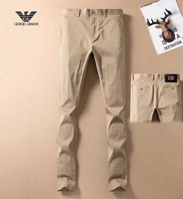 阿玛尼 时尚休闲裤，风靡欧洲，新品系列，采用进口布混纺而成的高档加厚面料，大牌很时尚，奢华经典配饰，完美立体剪裁，穿着起来更加舒服，低调奢华，专柜尺码:29-3