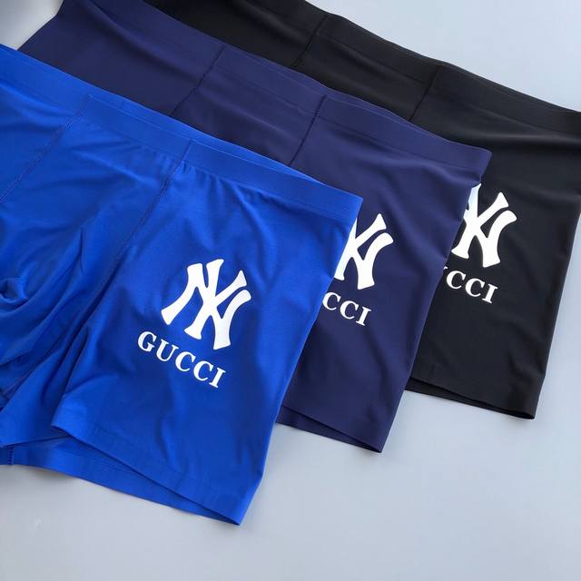 Gucci 古奇 精致盒装男士内裤 经典款！采用无痕拼接 无缝压胶工艺 高档羊奶丝材质 轻薄透气丝滑 无束缚感 无痕一片式成型，细柔透气，亲肤舒适如第二层肌肤