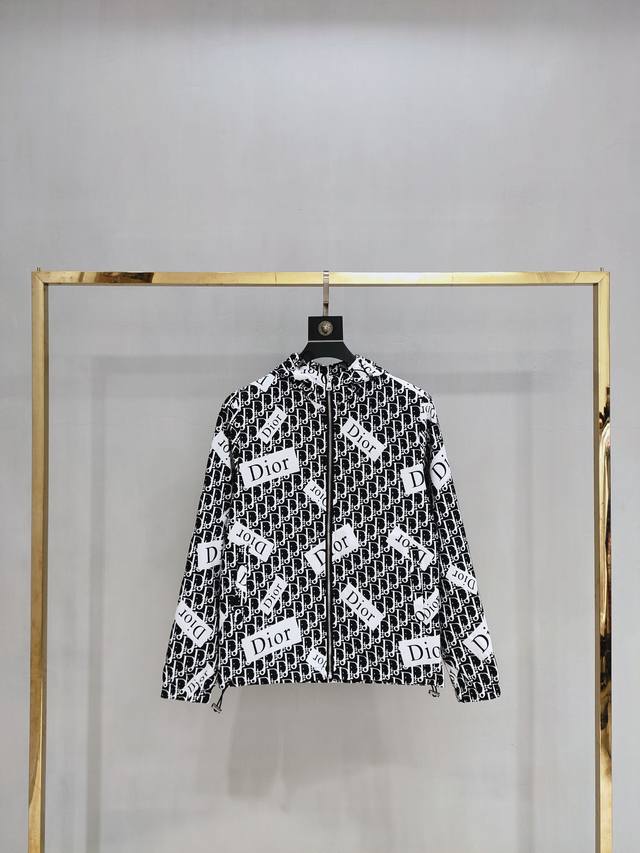 Dio*迪家 19秋冬新款连帽外套 定制面料 满身印花细节满分 男女同款 M-3Xl