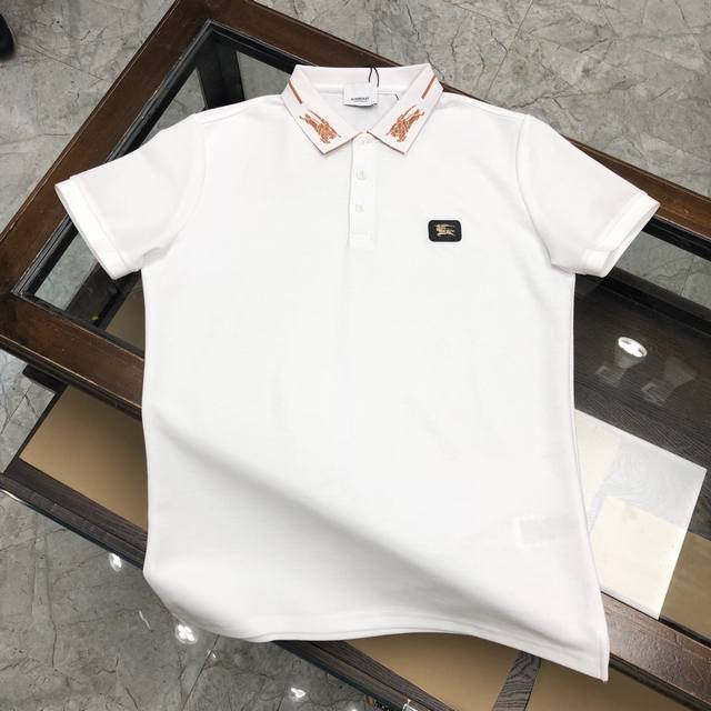 现货代发 Burberry 巴宝莉 春夏系列新款 polo衫 定制珠地双丝光面料 百搭透气舒适 最高版本 黑，白， 灰 码数：M L Xl Xxl Xxxl