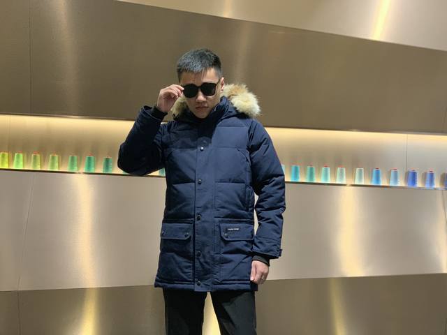 Canada Gooes 30款 : 藏兰色 男款 中端级: 貉毛 710狼毛 工厂p直供:供应全球代购.微商.实体.天猫.高端档口以及工作室合作，可免费代发！