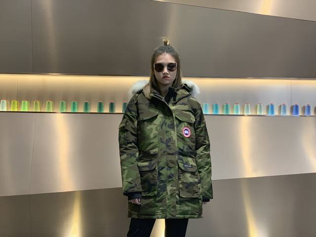 Canada Gooes 09款 : 绿迷彩 女款 高端级: 貉毛 650狼毛 工厂p直供:供应全球代购.微商.实体.天猫.高端档口以及工作室合作，可免费代发！