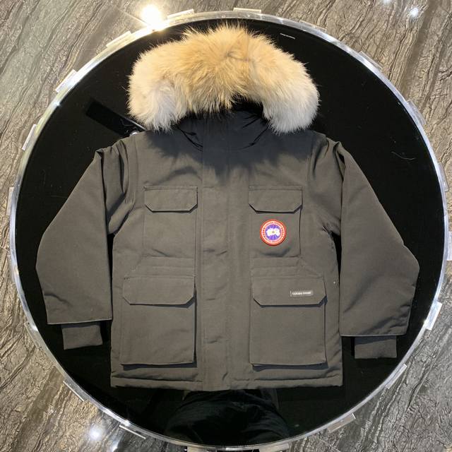 Canada Gooes 08童装款 : 黑色 男女款 高端级: 貉毛 620狼毛 工厂p直供:供应全球代购.微商.实体.天猫.高端档口以及工作室合作，可免费代
