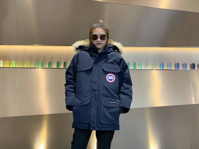 Canada Gooes 08款 : 藏兰色 男女款 高端级: 貉毛 650狼毛 工厂p直供:供应全球代购.微商.实体.天猫.高端档口以及工作室合作，可免费代发