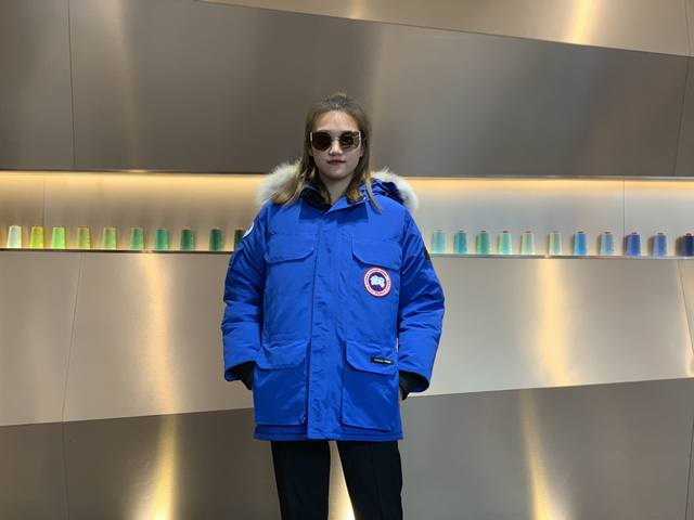 Canada Gooes 08款 : 天蓝色 男女款 高端级: 貉毛 650狼毛 工厂p直供:供应全球代购.微商.实体.天猫.高端档口以及工作室合作，可免费代发