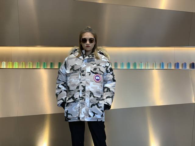 Canada Gooes 08款 : 白迷彩 男女款 高端级: 貉毛 650狼毛 工厂p直供:供应全球代购.微商.实体.天猫.高端档口以及工作室合作，可免费代发