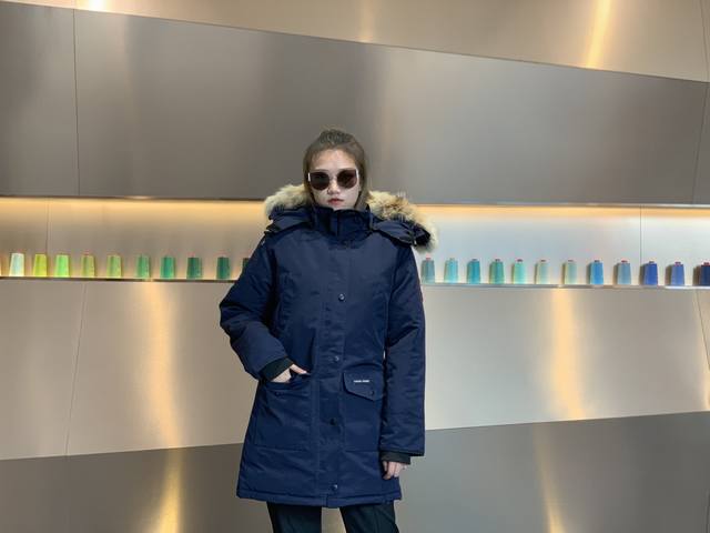 Canada Gooes 07款 : 藏兰色 女款 中端级: 貉毛 600狼毛 工厂p直供:供应全球代购.微商.实体.天猫.高端档口以及工作室合作，可免费代发！