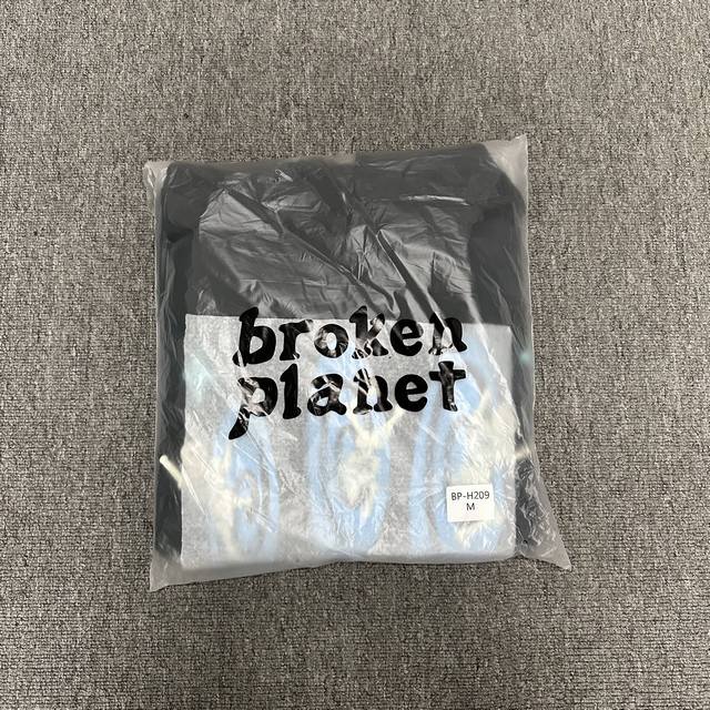 连帽 Bp-H209#Broken planet The Madness Never End 麻烦永不停止 Broken planet 破碎星球趣味发泡印花 袖