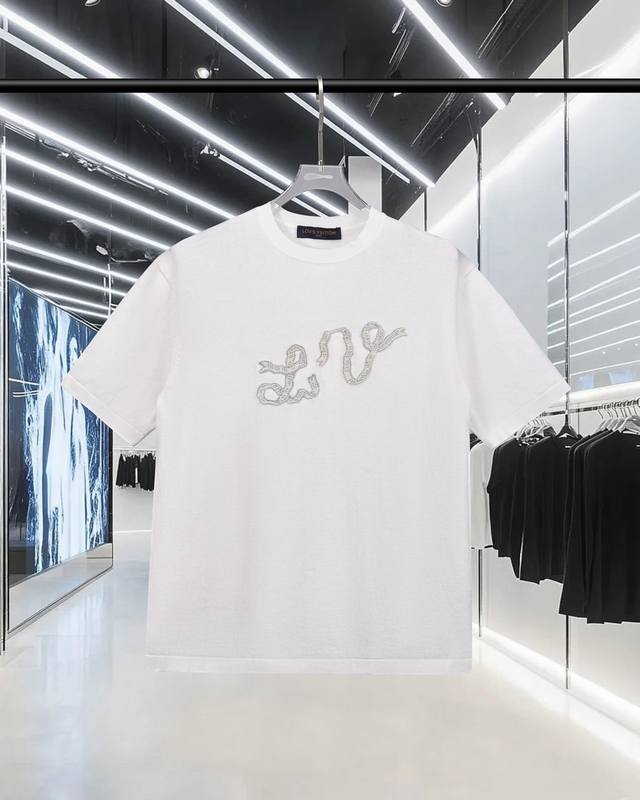 高品质原版开发 Louis Vuitton 路易威登 新款蛇年限定珠光纱刺绣章仔圆领针织衫T恤 独家定制，原版面料 官方同款 圆领 短袖 定制手感非常舒服 20