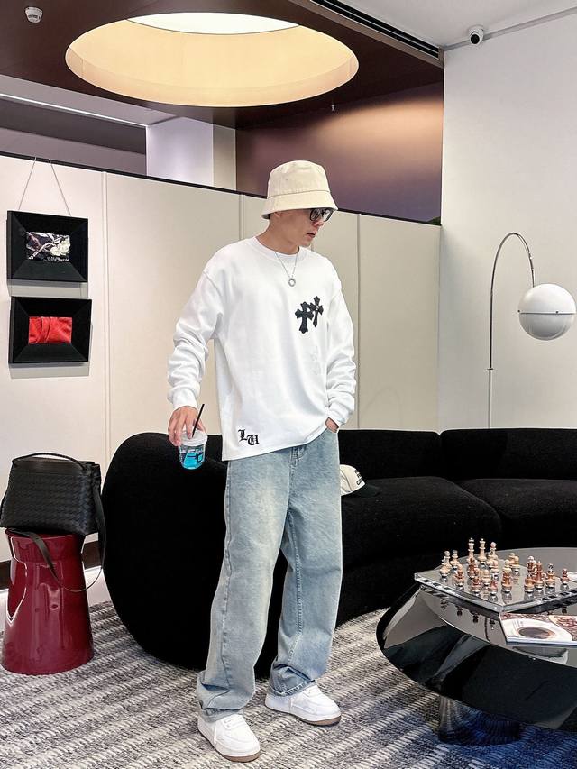 裤子 p ，衣服 p270 Chrome Hearte 克罗心 Ch Ss新款 十字架马蹄克罗心梵文 立体贴布秀工艺。双面棉双纱汗布面料，同缸定染特种加粗32支