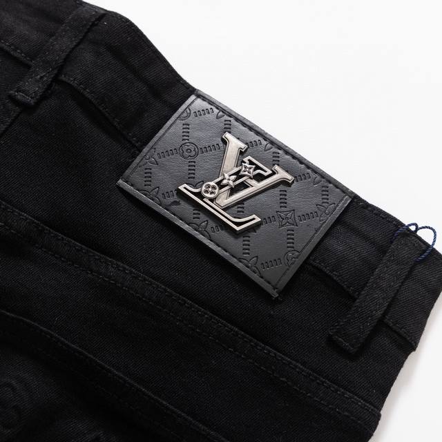 Oc-586 Lv路易威登暗印春夏款 男士牛仔裤原厂原布原洗水！进口原版水洗弹力面料，复杂的手工艺叠加，任何一个洗水环节多停留几秒都会变成完全不一样的颜色效果，