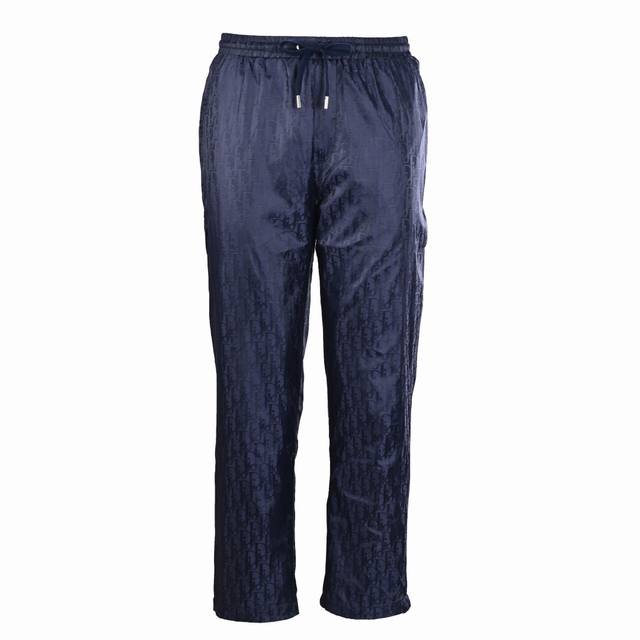 Dior迪奥Cd 暗纹满印提花长裤 按照原样开发40D 30F105*54锦纶圆孔有光Fdy双面提花布。花型大小颜色防水都做到和原样一致。内含网布，上身清爽舒适