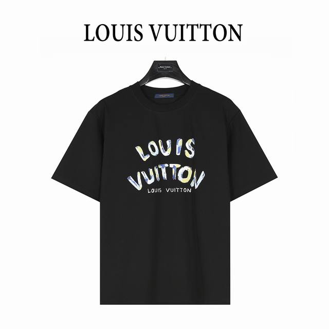 Louis Vuitton 路易威登 25Ss 迷彩字母Logo印花短袖T恤 定织定染 克进口原版面料,搭配32支1×1棉盖丝罗纹 专柜7150元购入，也是当季