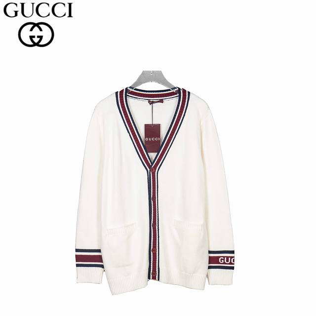 Gucci 古驰 25Ss 橄榄球针织开衫外套 学院风 预科生风格 高品质意大利进口面料，高密度针织，百搭毛衣，内搭衬衫都帅气十足更耐穿更加不易变形，版型极好，