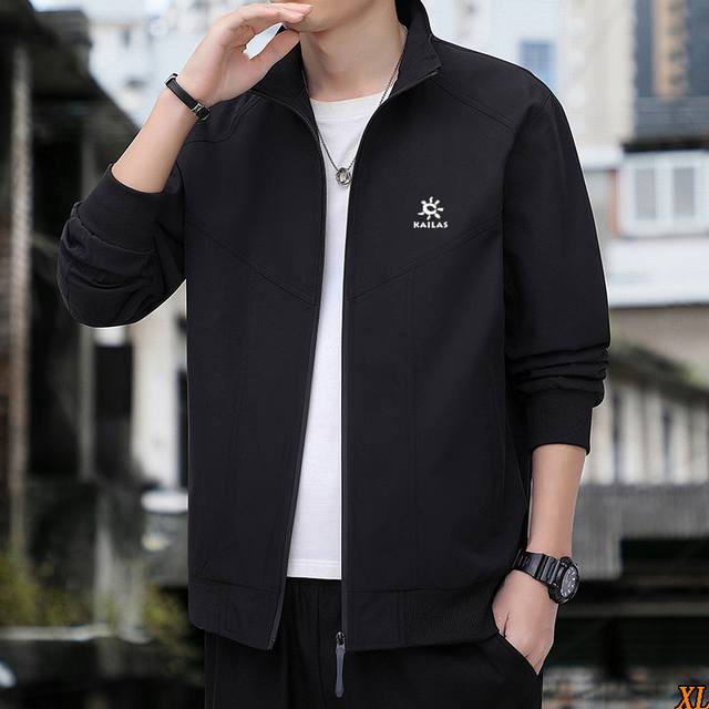 Kailas凯乐石 独家实拍上新秋季高品质立领开衫休闲百搭风衣夹克外套冲锋衣，本季主打，货源充足，放心主推，高端品质，经典设计，做工出色，经典百搭，上身效果极佳