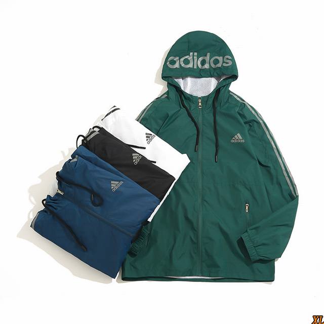 阿迪达斯 独家实拍上新秋季高品质阿迪达斯三条杠连帽风衣夹克外套40D尼龙消光 白色 黑色 绿色 牛仔蓝M-3Xl，本季主打，货源充足，放心主推，高端品质，经典设