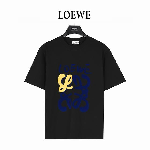 Loewe 罗意威 25Ss 涂鸦彩绘植绒印花短袖T恤 G棉质布料40支双纱面料，无蚀尘毛艺工处布理面，纺织密度高，垂感佳，不易变形。 厚织感加上紧密纺纱工艺，