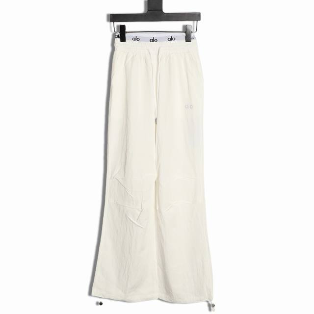 Alo 25Fw 双腰拼接休闲阔腿长裤 锦氨混纺面料 超薄+超轻+高弹 告别传统聚酯纤维的闷热感 透气性提升 汗水蒸发速度快 体感如空调般清凉 适配通勤 运动