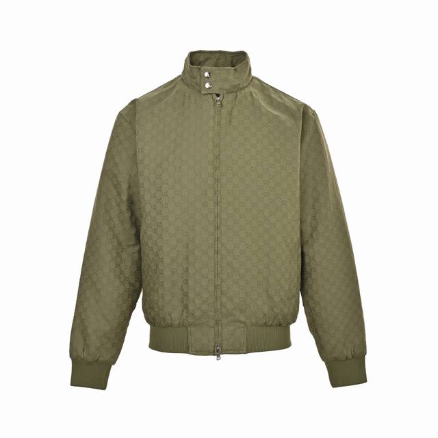 Gucci 古驰 全印Gg立领夹棉夹克外套 原价29250购入，面布72%聚酯纤维28%全棉，内里间棉400滴薄面。里布布料:70%锦纶,30%氨纶。门襟，帽子