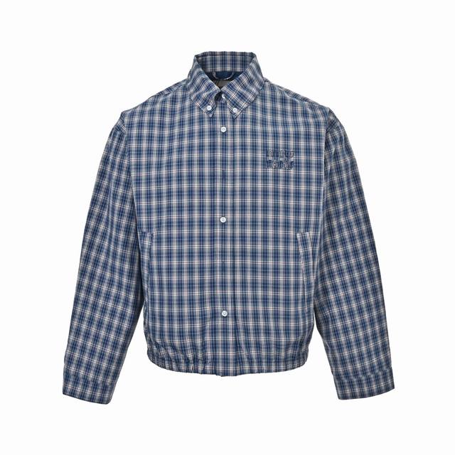 Miu Miu 缪缪 格纹翻领夹克外套 Miu Miu 新款夏日系列 长袖纽扣格子夹克外套，采用棉质面料制作！内里带内衬。 Size:36-42