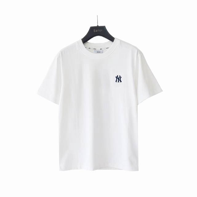 实拍细节图+尺码表 Mlb 前后印花Logo字母T恤 浅蓝清爽如夏日微风，纯白简约干净，黑色经典酷帅，藏青沉稳高级，适配不同运动风格。 32支全棉面料超懂运动需