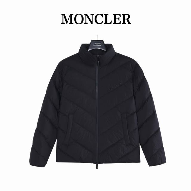 Moncler 蒙口 25Fw新款不规则立领羽绒服外套 采用新国标90白鸭绒填充，顶级版本，区分市面通货，男女同款全新美学灵感趣味设计,渠道性质精品。让整体造型