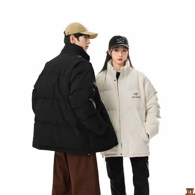 Arc’Teryx始祖鸟 独家实拍上新冬季高品质立领羽绒服休闲宽松抗寒保暖羽绒外套，本季主打，货源充足，放心主推，高端品质，经典设计，做工出色，经典百搭，上身效
