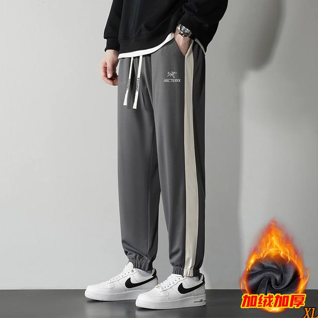 Arc’Teryx始祖鸟 独家实拍上新冬季高品质束脚加绒裤休闲裤运动长裤宽松束脚加绒加厚拼接撞色卫裤，本季主打，货源充足，放心主推，高端品质，经典设计，做工出色