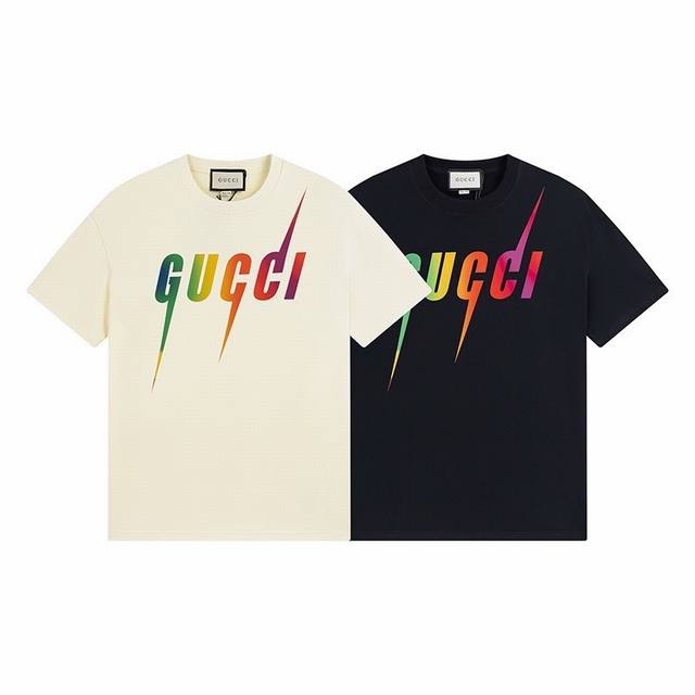 款号 ：598， Gucci新品！早春系列高克重短袖 选用客供定制针织100%纯棉面打造,面料手感细腻，厚实有质感的纯棉布 高密度的机织工艺，如棉絮般柔紧致舒适