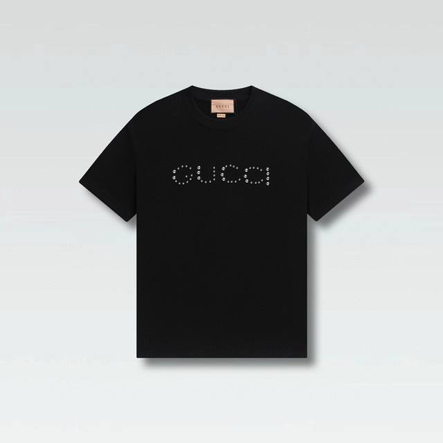 款号 ：859， Gucci新品！早春系列高克重短袖 选用客供定制针织100%纯棉面打造,面料手感细腻，厚实有质感的纯棉布 高密度的机织工艺，如棉絮般柔紧致舒适