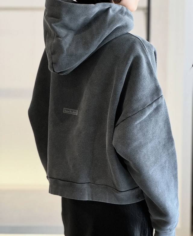 上身图 Acne Studios水洗褪色美式风复古做旧宽松高街抽绳连帽卫衣男女潮 款号：Ac922 p价： 码数：S M L Xl 颜色：洗水黑