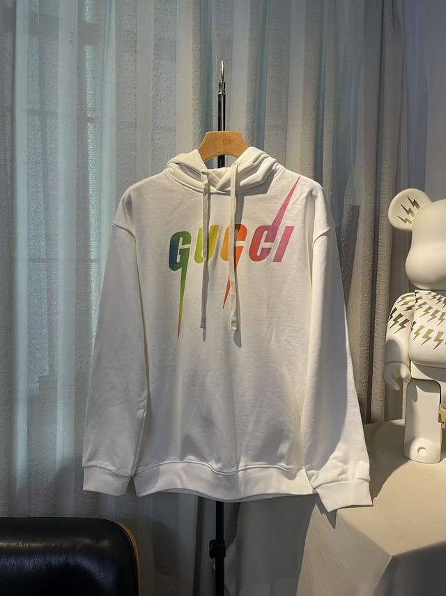 实拍图 顶级版本.官网品质 #Gucci古驰##刀锋##彩虹#Gucci23最新刀锋彩虹配色印花连帽卫衣，区别市场通货，官方原版,定制32支双纱纯棉大卫衣面料，