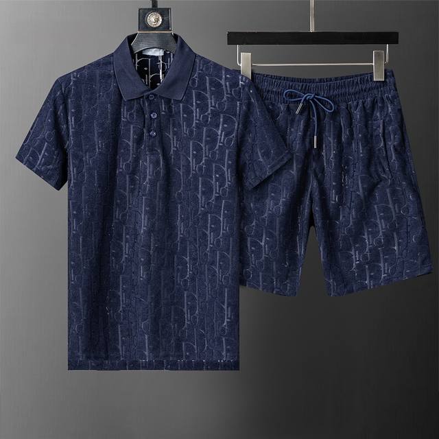 款号：A852# 2026年春夏新款男装休闲翻领短袖短裤套装，针织毛巾提花面料， 款式时尚又 帅气，面料舒适，做工严谨 ，走线工整。上身效果好 码数 M-3Xl