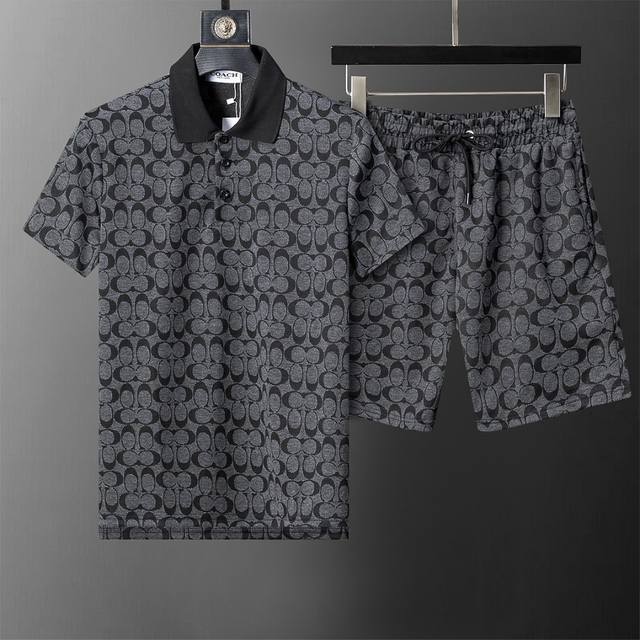 款号：A716# 2026年春夏新款男装休闲翻领短袖短裤套装，针织提花面料， 款式时尚又 帅气，面料舒适，做工严谨 ，走线工整。上身效果好 码数 M-3Xl 深