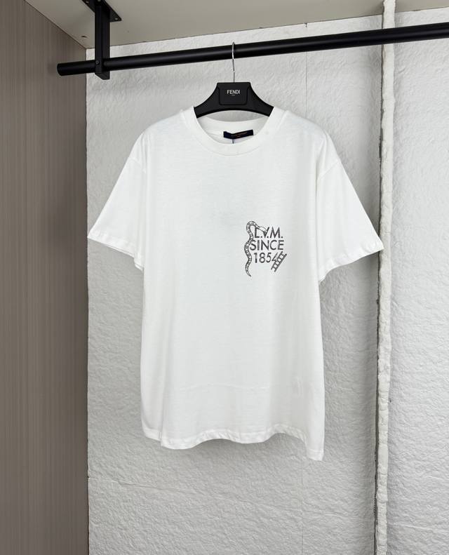LV路易秀场棋盘蛇印花T恤短袖 S M L Xl