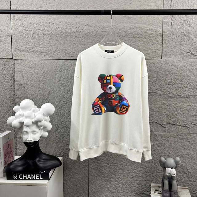 Fen*Di芬迪 秋冬季新款 长袖圆领卫衣 印花工艺 定制毛圈面料 男女同款 颜色：黑色 白色 尺码： S 90-130斤 M 120-150斤 L 140-1