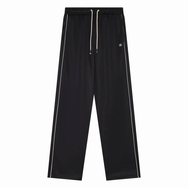 新款 Celine 23Fw最新款运动套装，Zp27310 面料采用的Celine专用科技混纺面料，拼子母带，定做的高品质丝光棉螺纹，原版开模主麦洗水麦一模一样